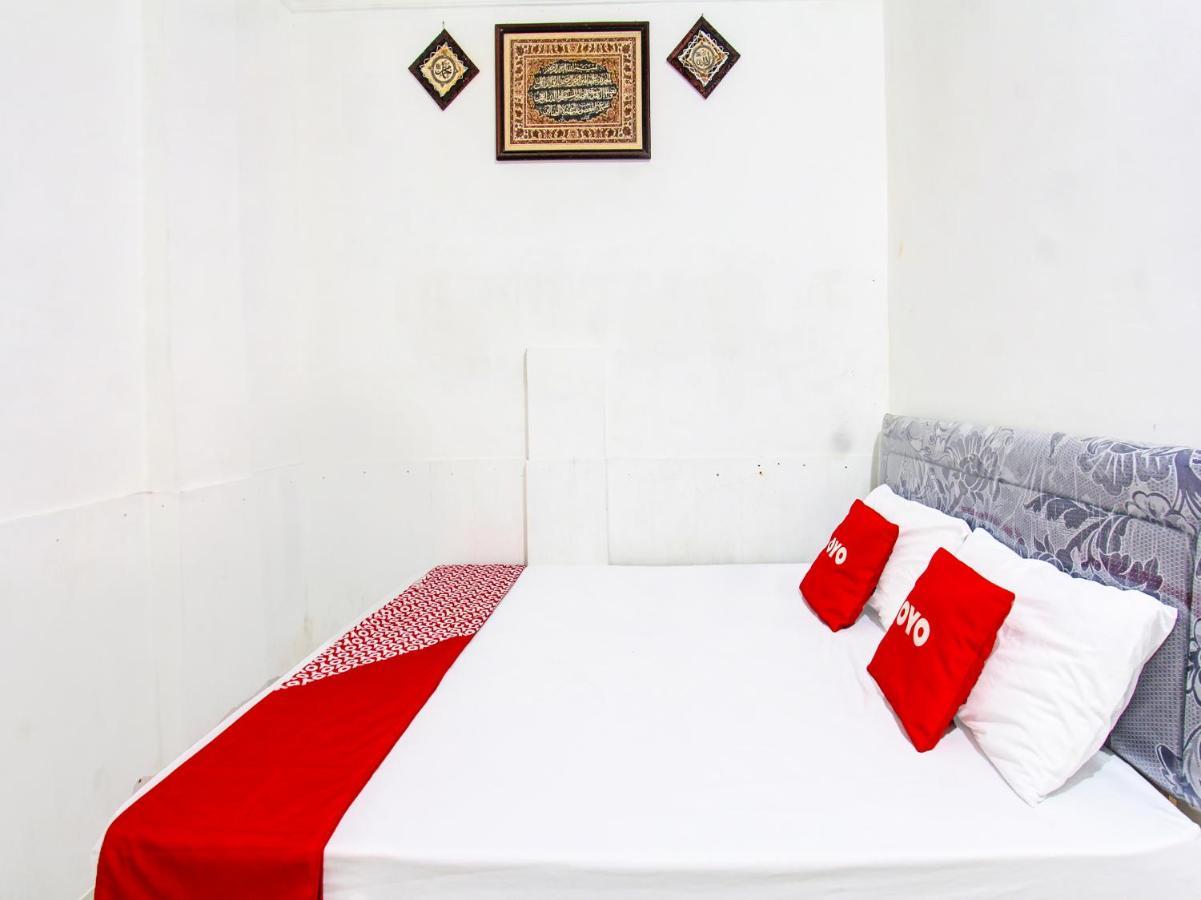 Oyo 3741 Mutiara Syariah 1 Mataram Exterior foto